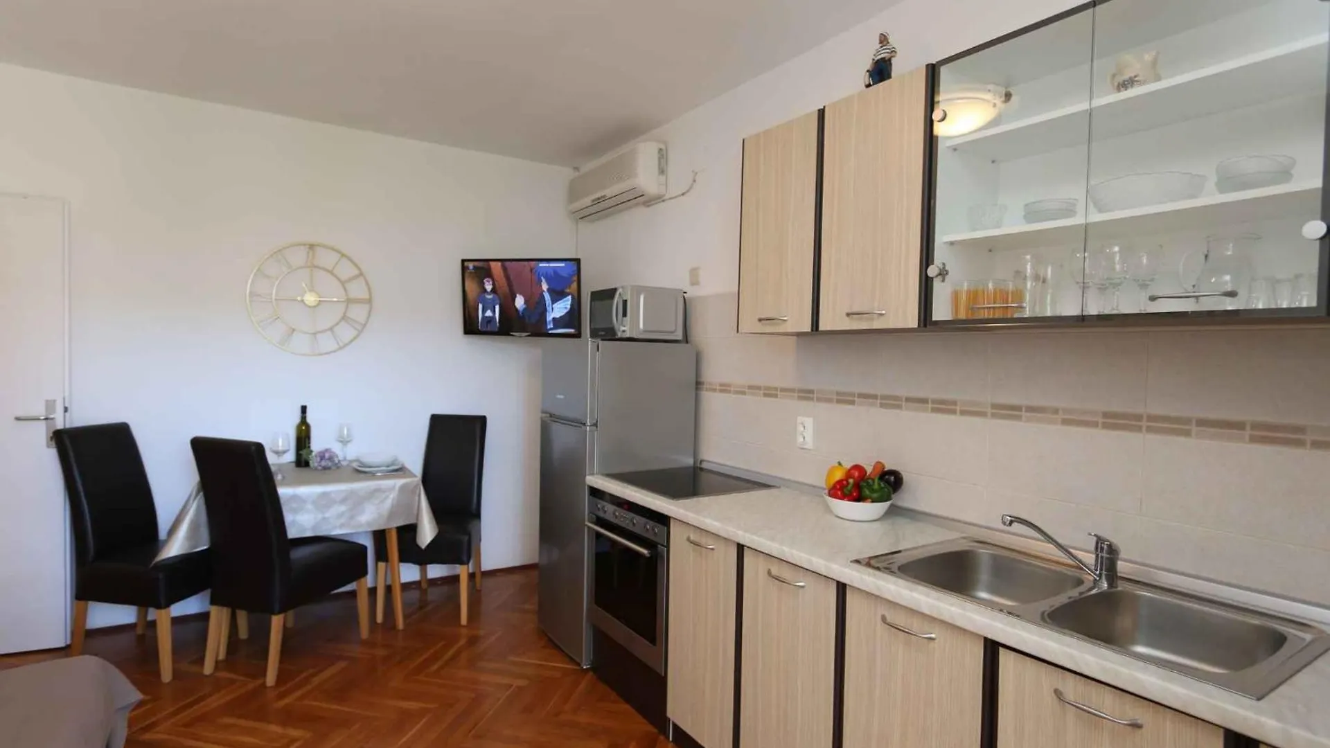 Apartment In Silo/Insel Krk 14599