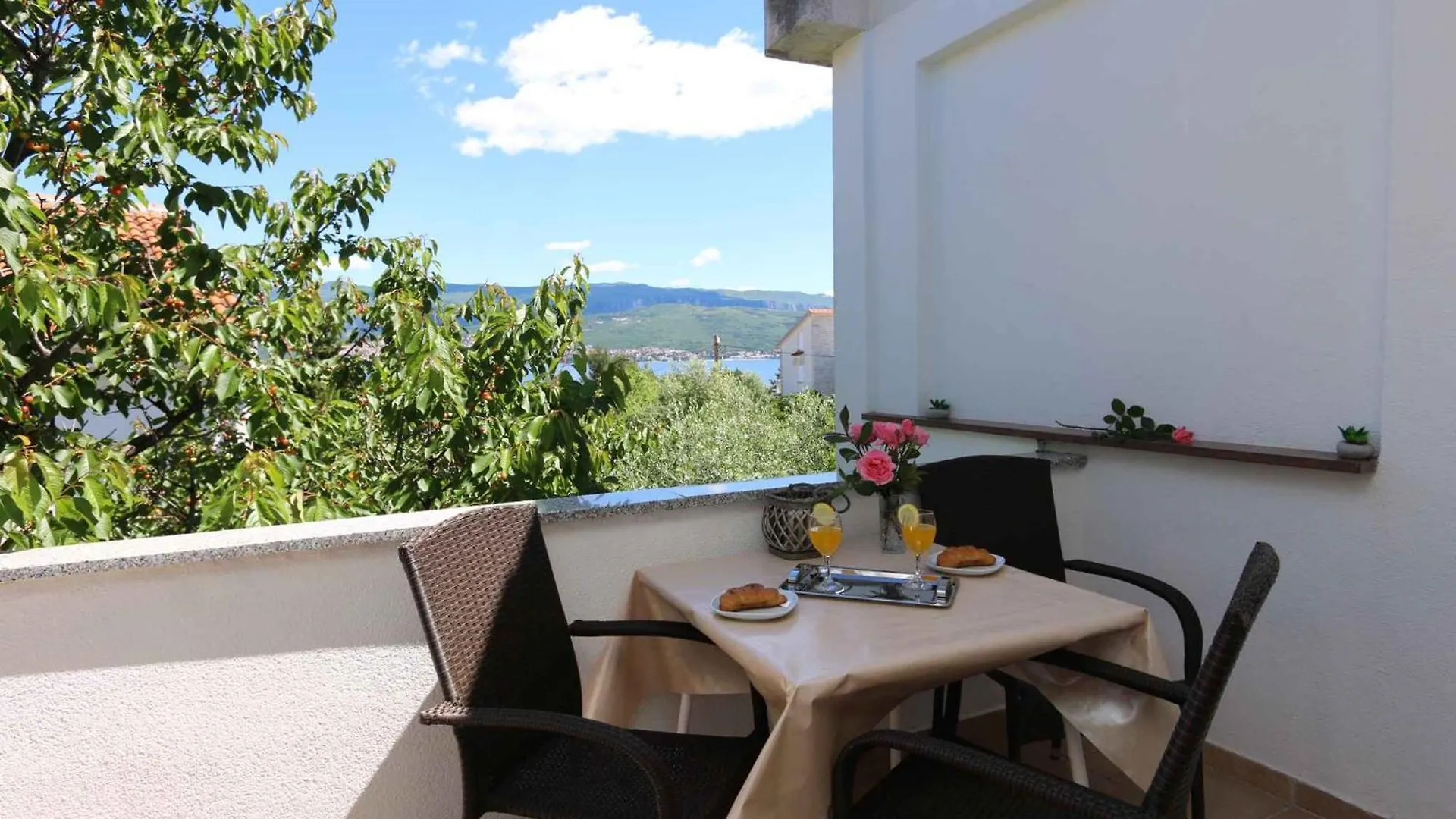 Apartment In Silo/Insel Krk 14599 Silo (Krk)