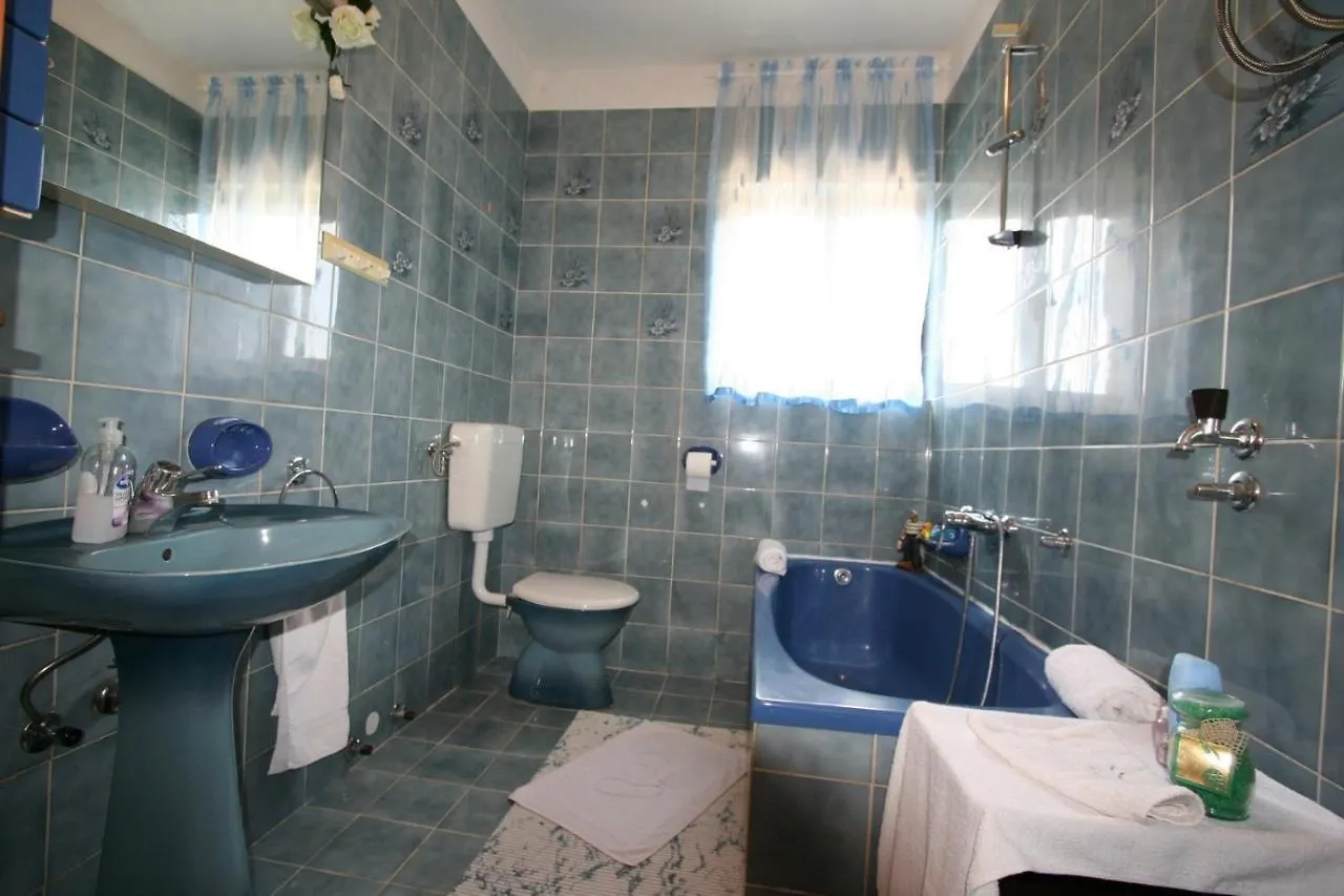 Apartment In Silo/Insel Krk 14599